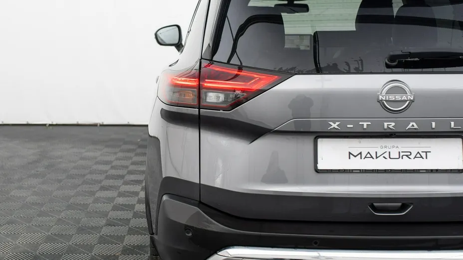 NISSAN X-Trail -