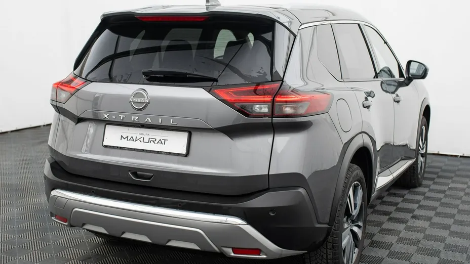NISSAN X-Trail -