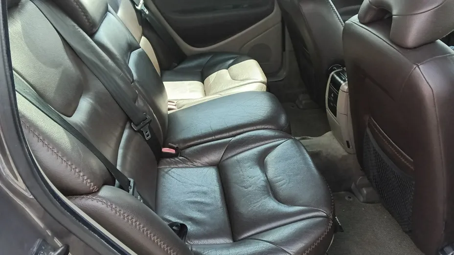 VOLVO XC70 -