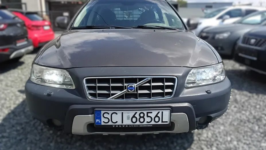 VOLVO XC70 -