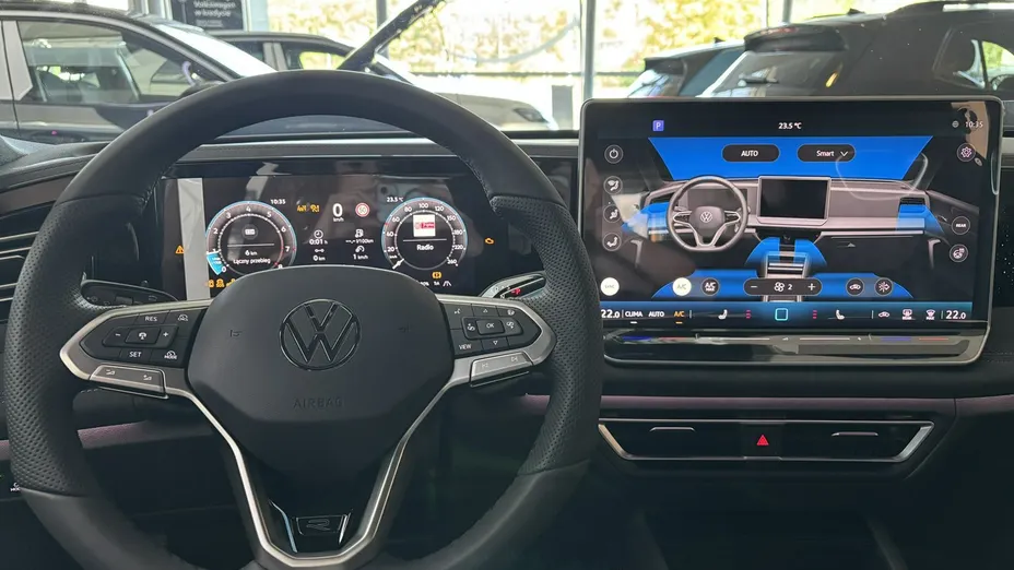 VOLKSWAGEN Tiguan -