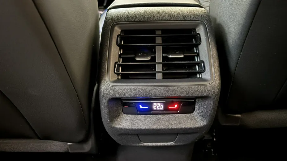 VOLKSWAGEN Tiguan -