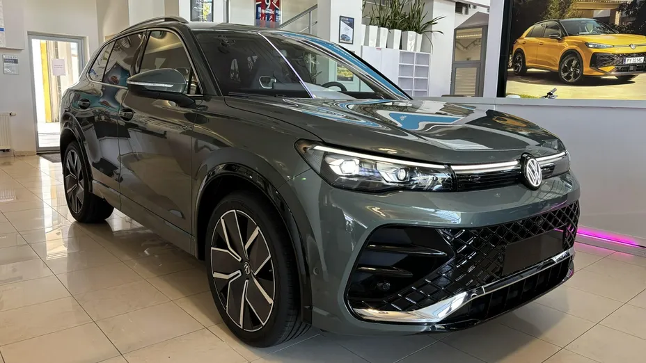 VOLKSWAGEN Tiguan -