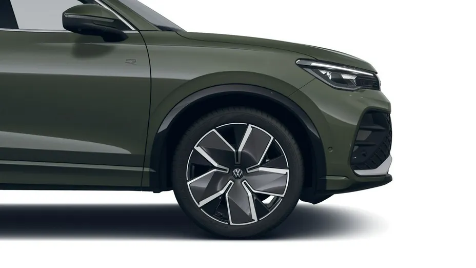 VOLKSWAGEN Tiguan -