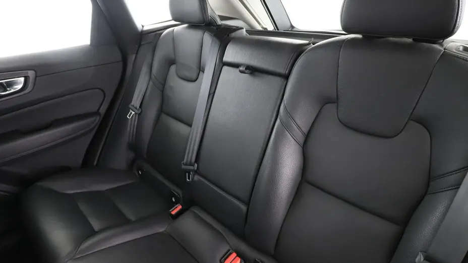 VOLVO XC60 -