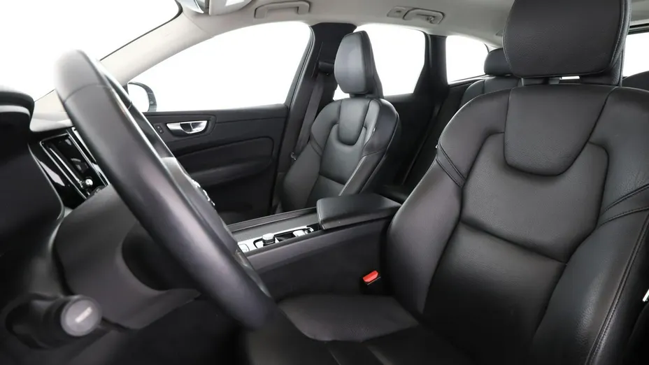 VOLVO XC60 -