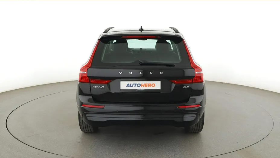 VOLVO XC60 -
