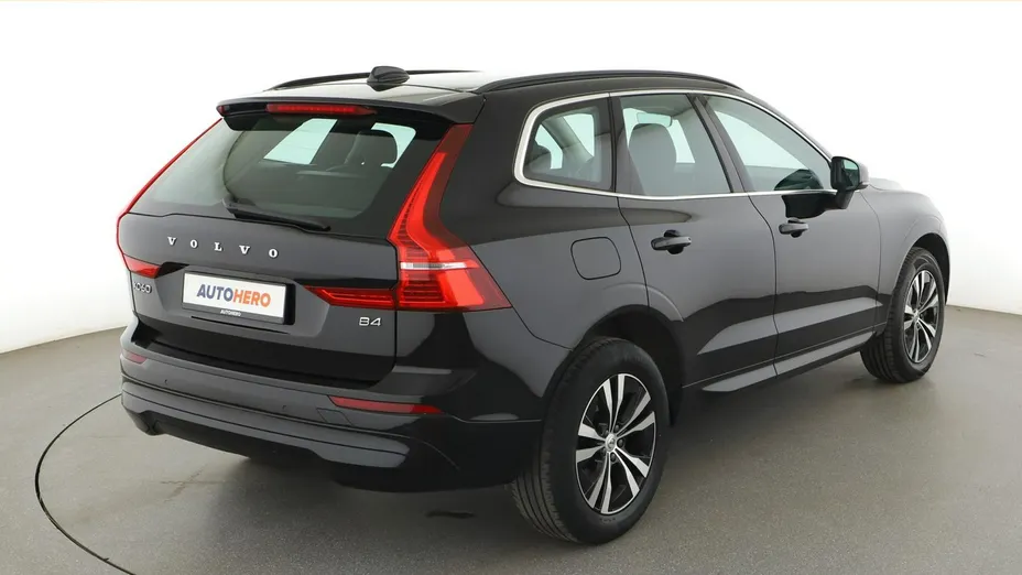 VOLVO XC60 -