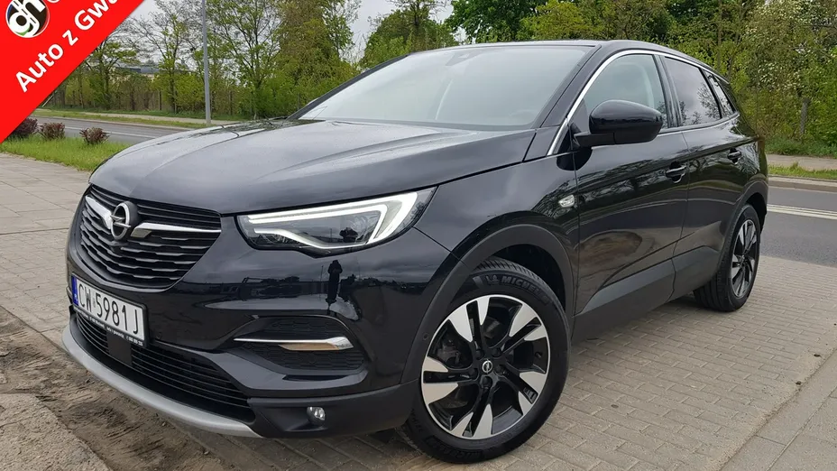 OPEL Grandland X -