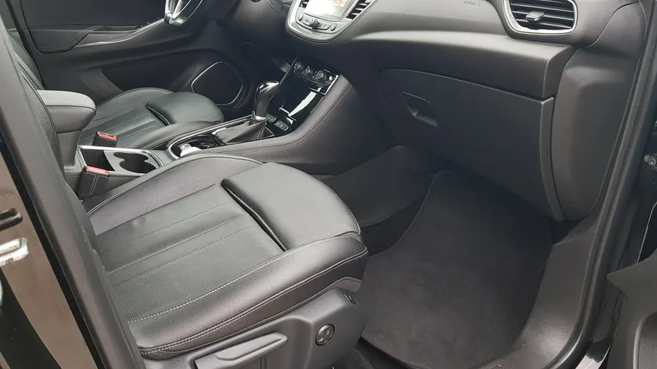 OPEL Grandland X -
