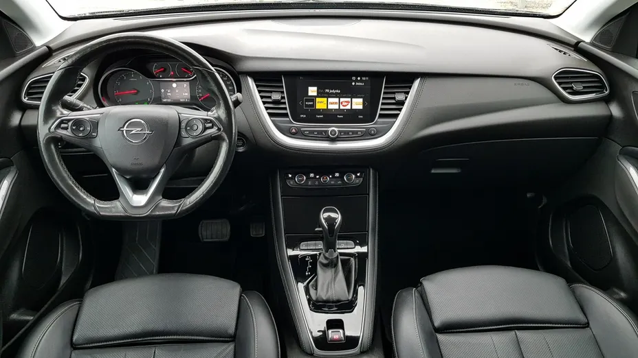 OPEL Grandland X -