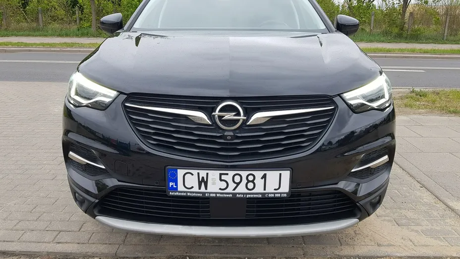 OPEL Grandland X -