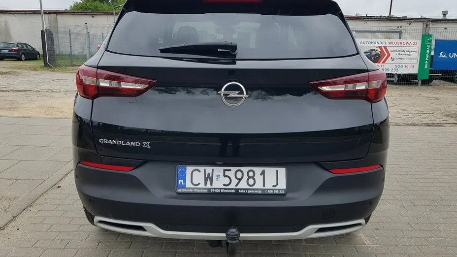 OPEL Grandland X -