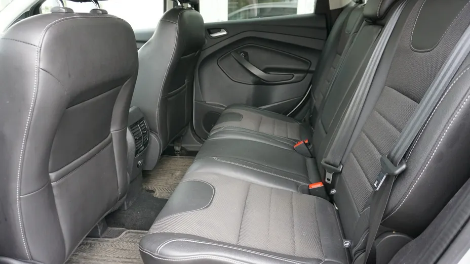 FORD Kuga -