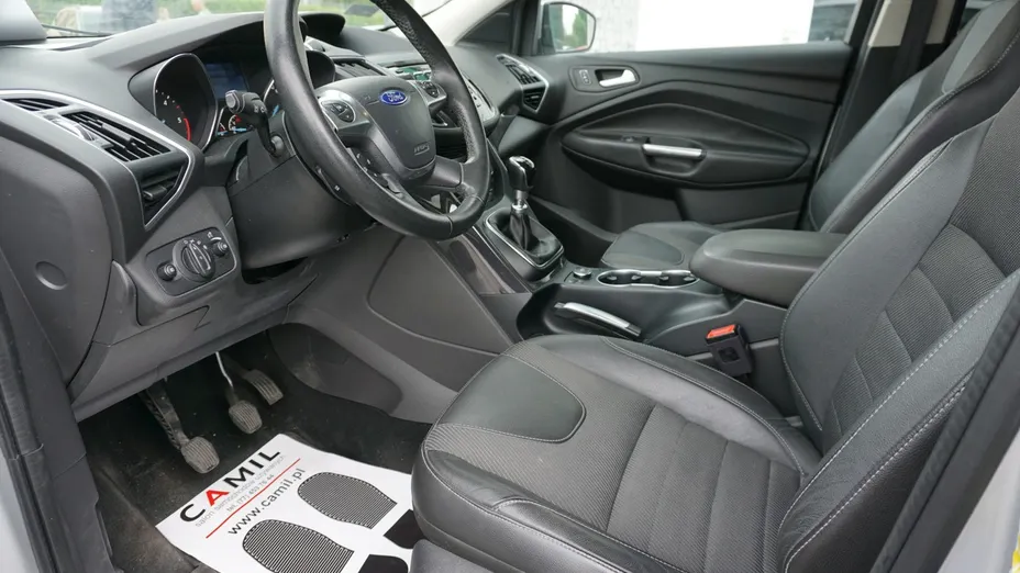FORD Kuga -