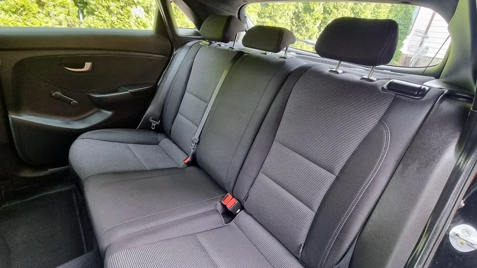 HYUNDAI i30 -