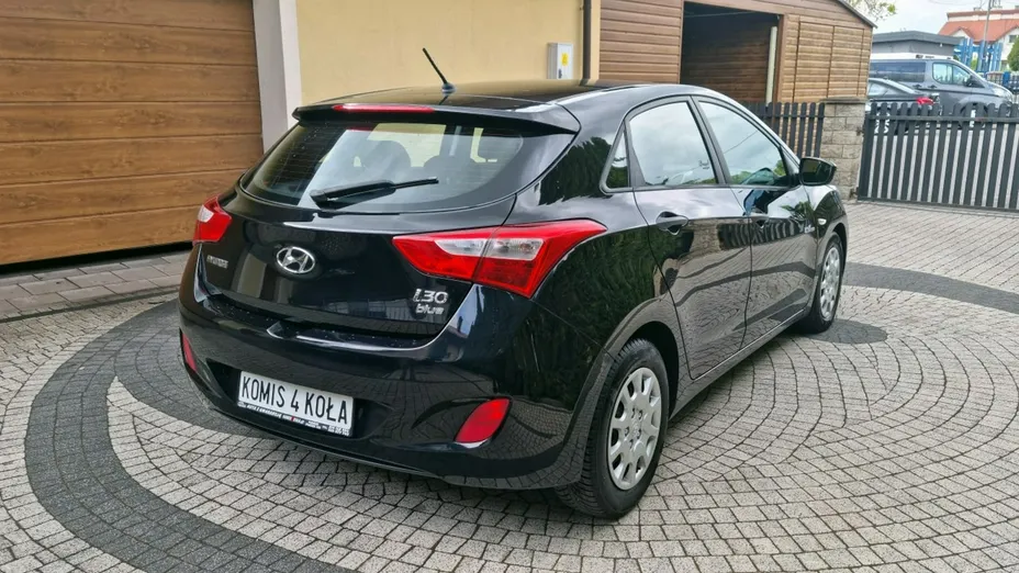 HYUNDAI i30 -