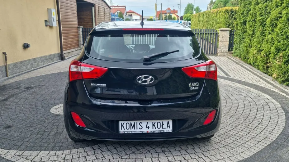 HYUNDAI i30 -