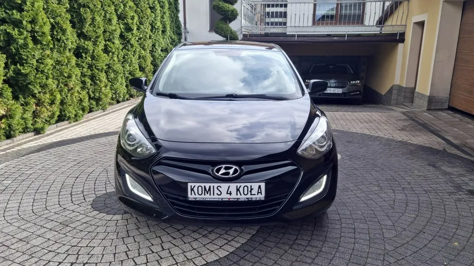HYUNDAI i30 -