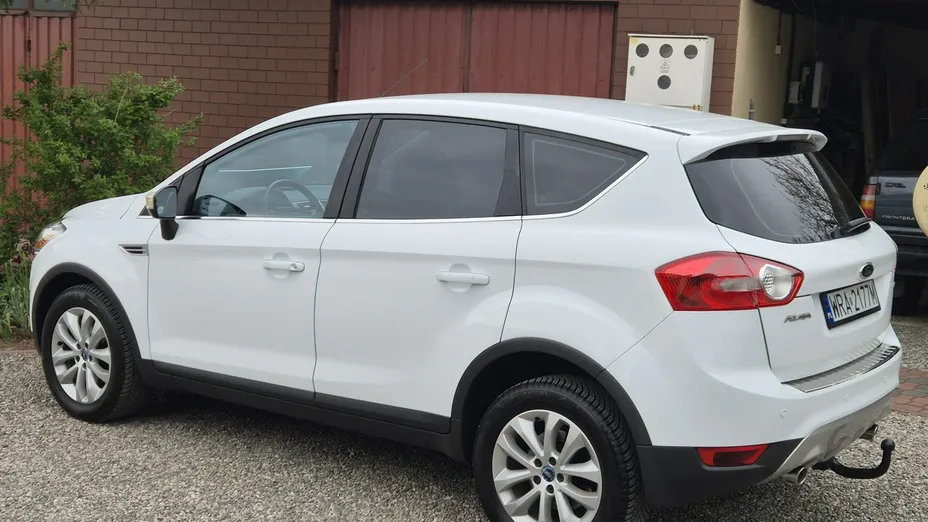FORD Kuga -