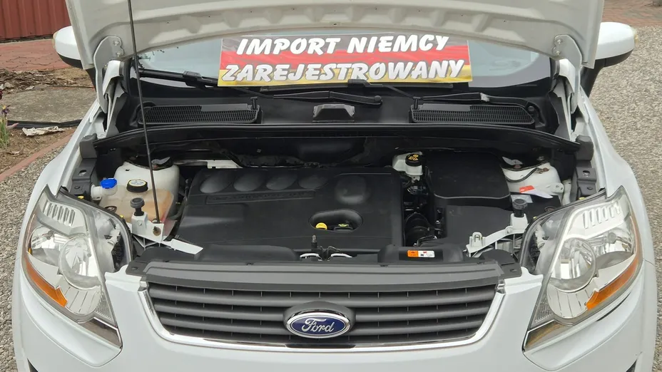 FORD Kuga -