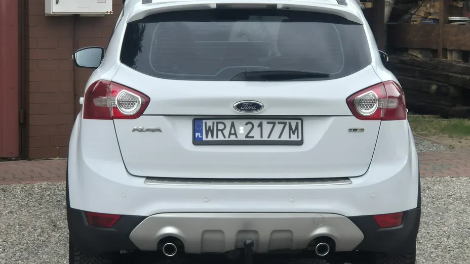 FORD Kuga -