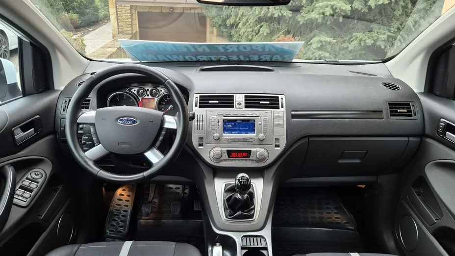 FORD Kuga -