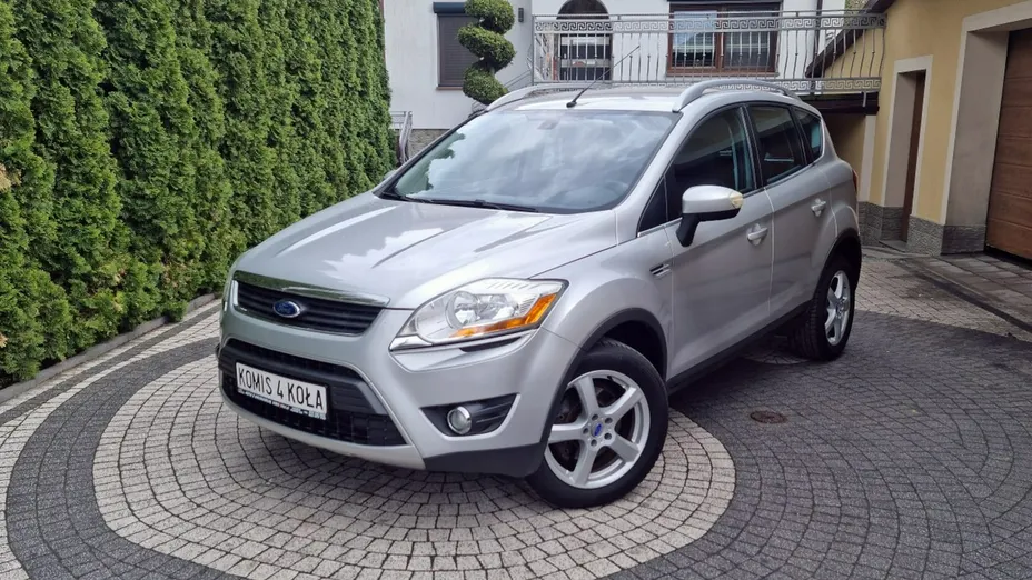 FORD Kuga -