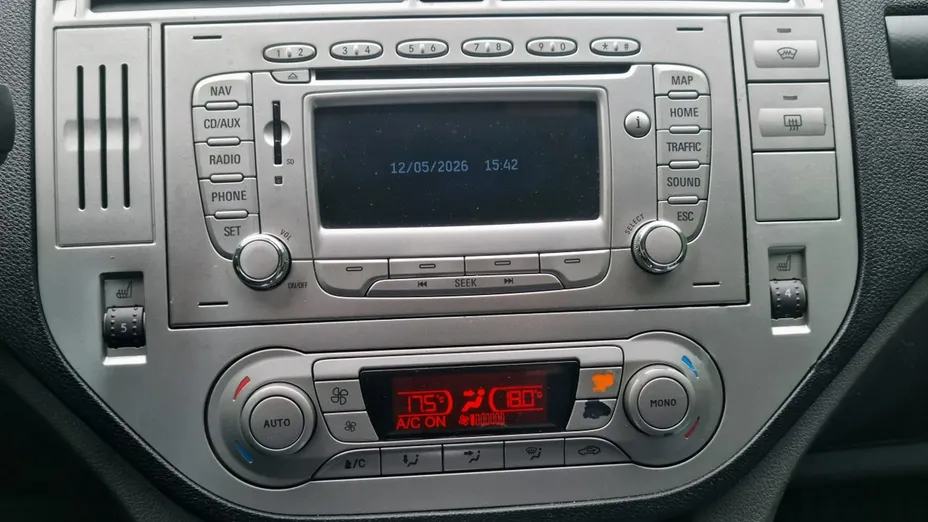 FORD Kuga -