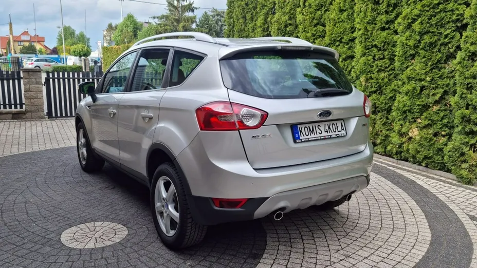 FORD Kuga -