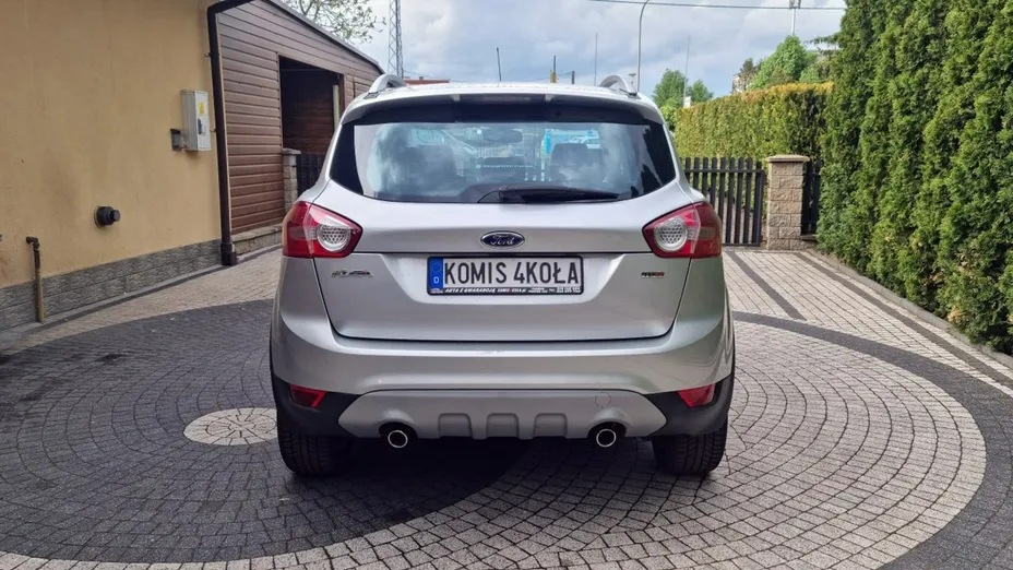 FORD Kuga -