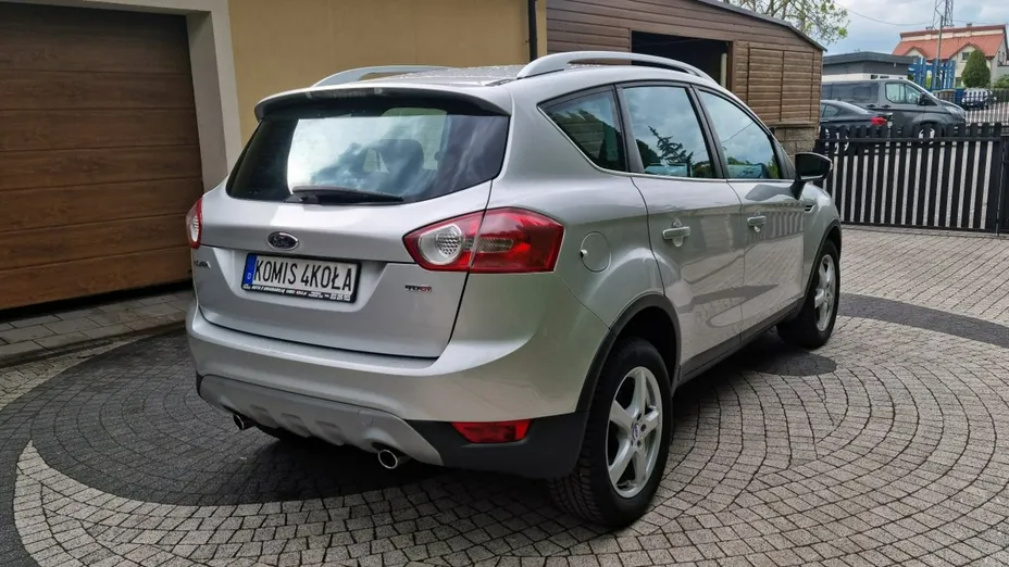 FORD Kuga -