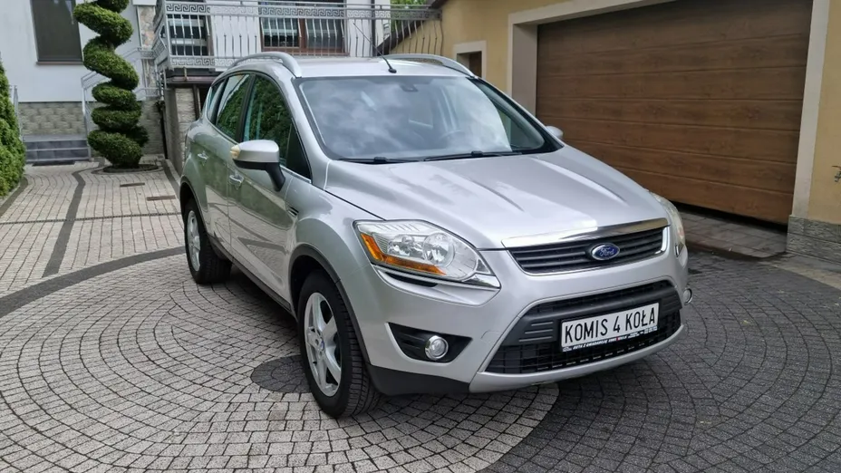 FORD Kuga -