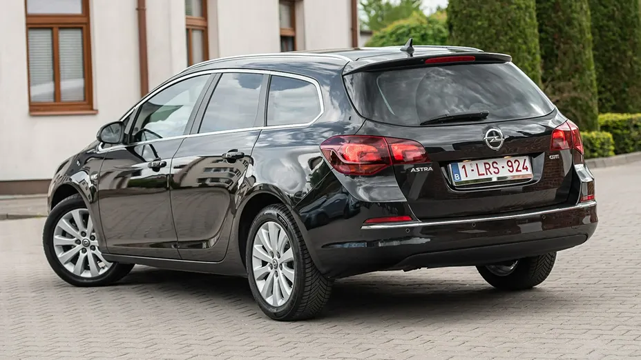 OPEL Astra -