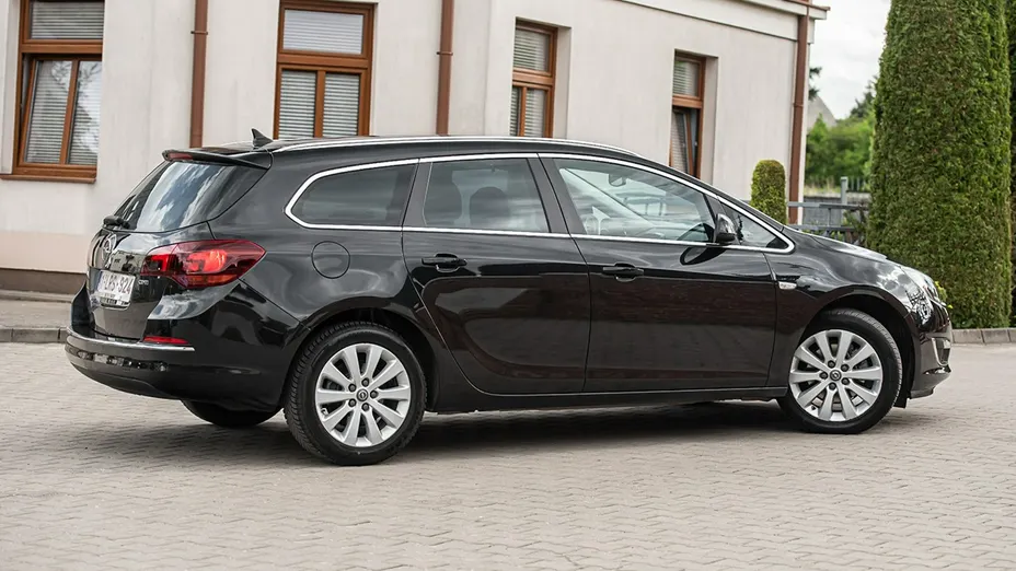 OPEL Astra -