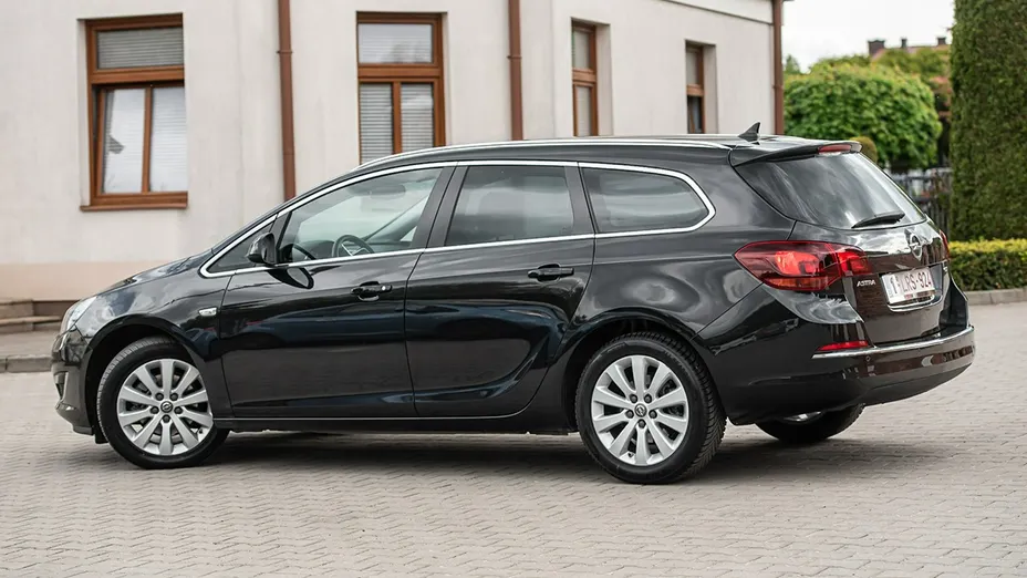 OPEL Astra -