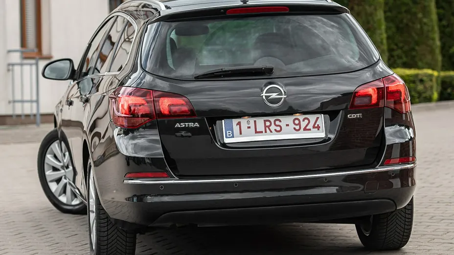 OPEL Astra -