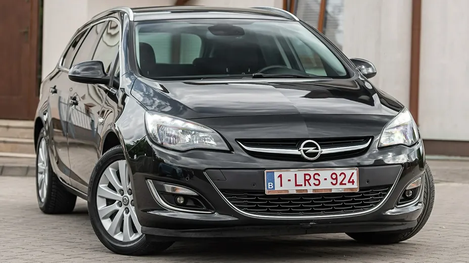 OPEL Astra -