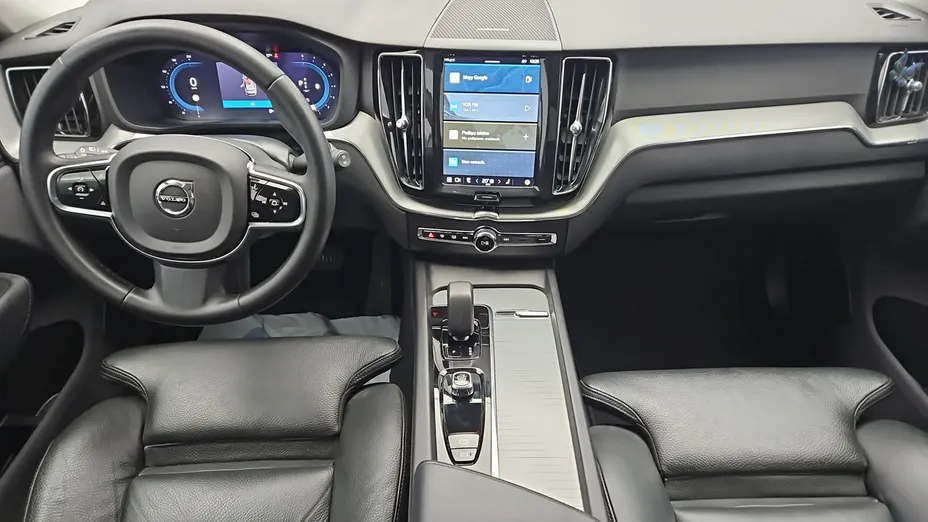 VOLVO XC60 -