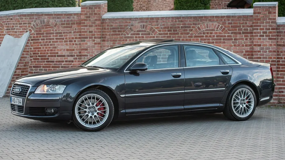AUDI A8 -