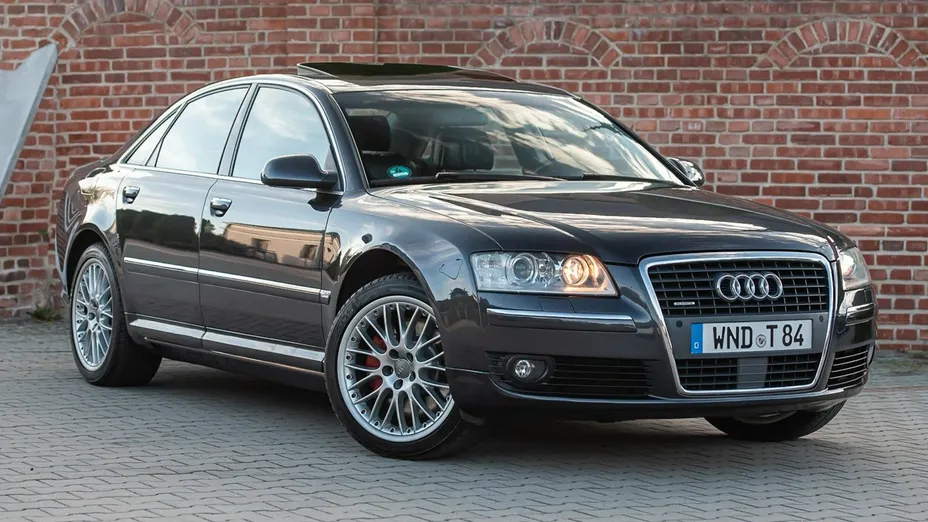 AUDI A8 -