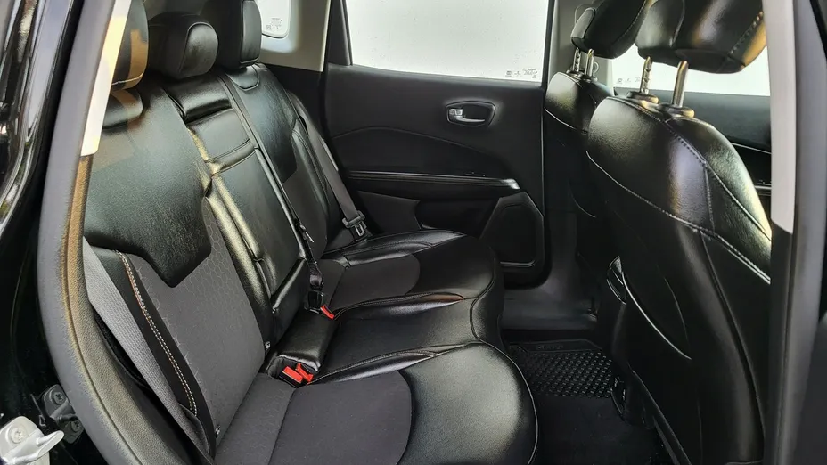 JEEP Compass -