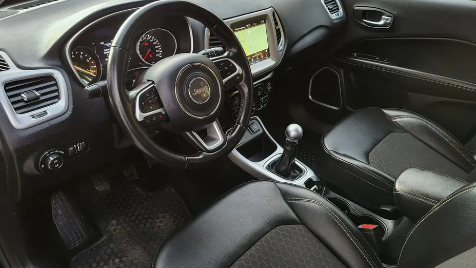 JEEP Compass -