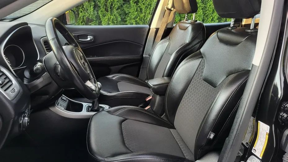JEEP Compass -