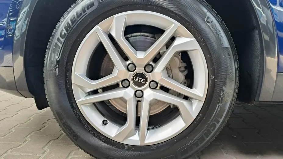 AUDI Q5 -