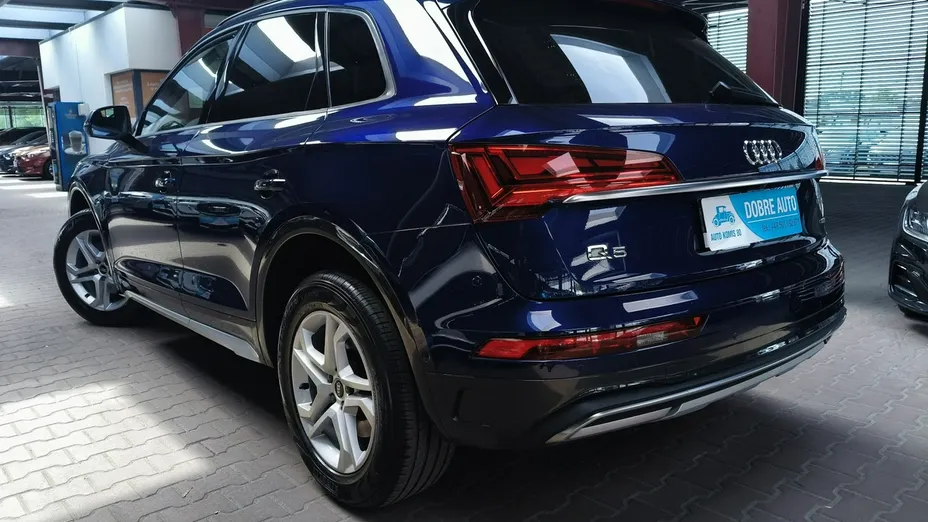 AUDI Q5 -