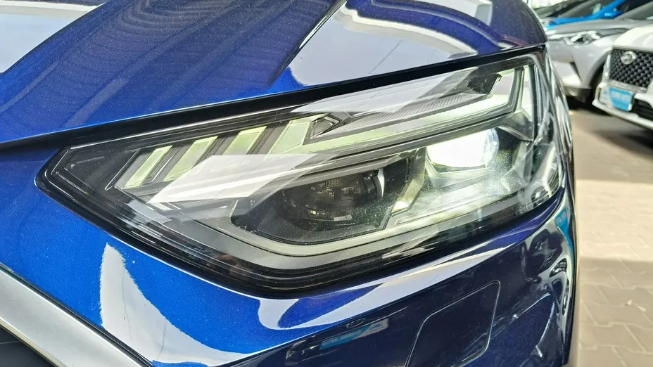 AUDI Q5 -