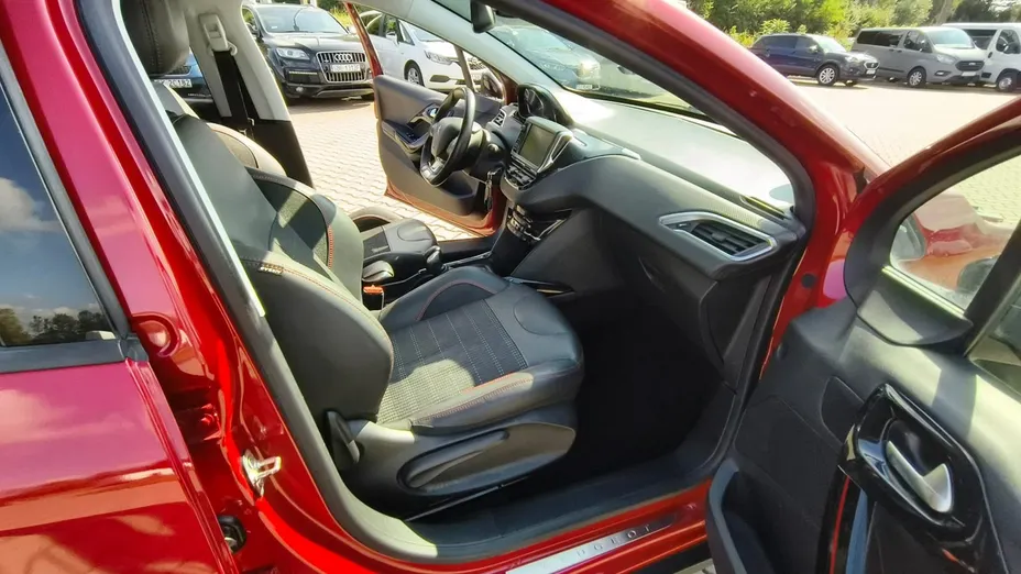 PEUGEOT 2008 -