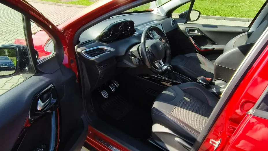 PEUGEOT 2008 -