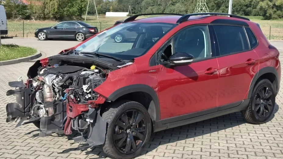 PEUGEOT 2008 -